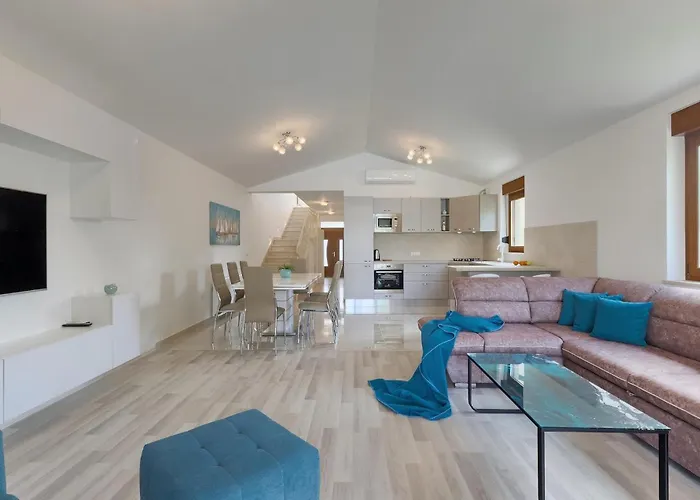 Semesterbostad Markulin *